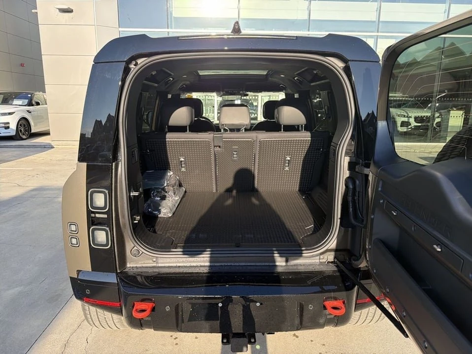2026 Land Rover Defender L663 - Image 19 of 20