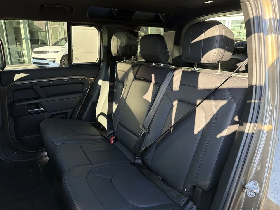 2026 Land Rover Defender L663 - Image 18 of 20