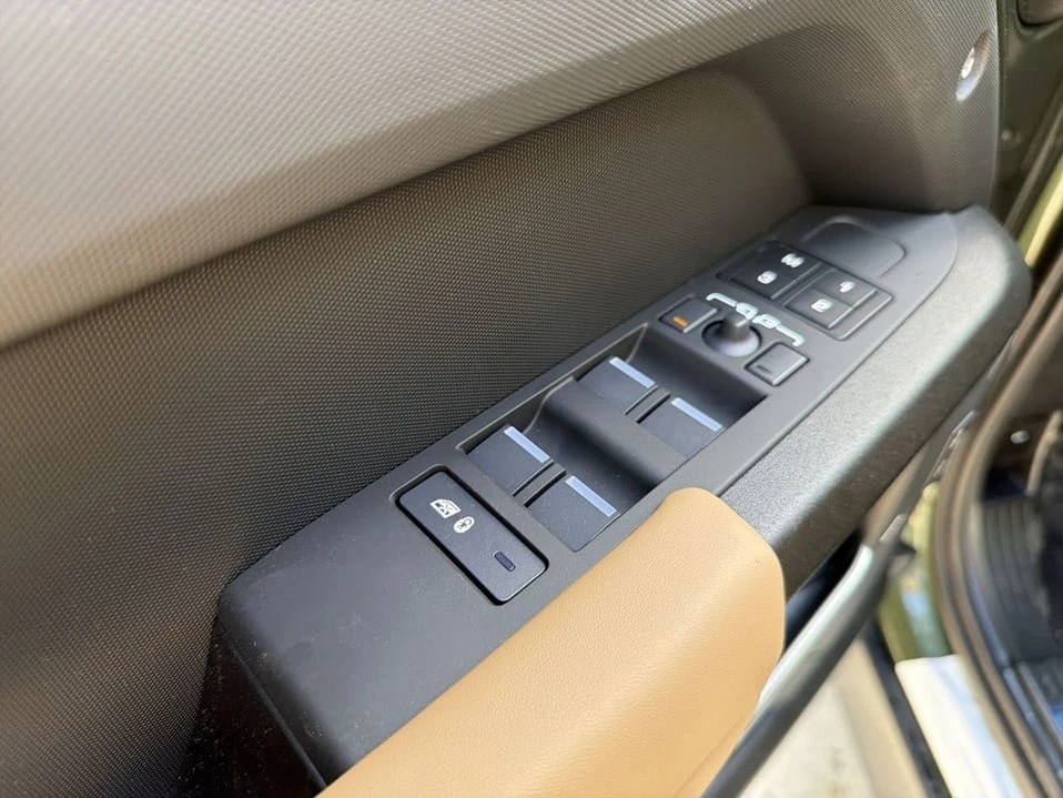 2026 Land Rover Defender L663 - Image 8 of 20