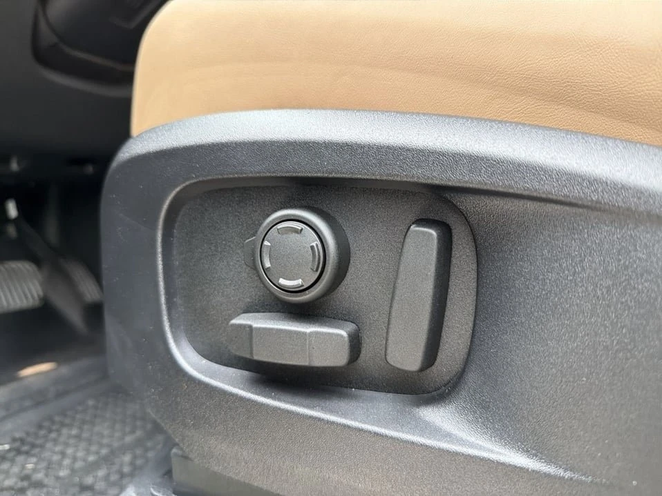 2026 Land Rover Defender L663 - Image 7 of 19