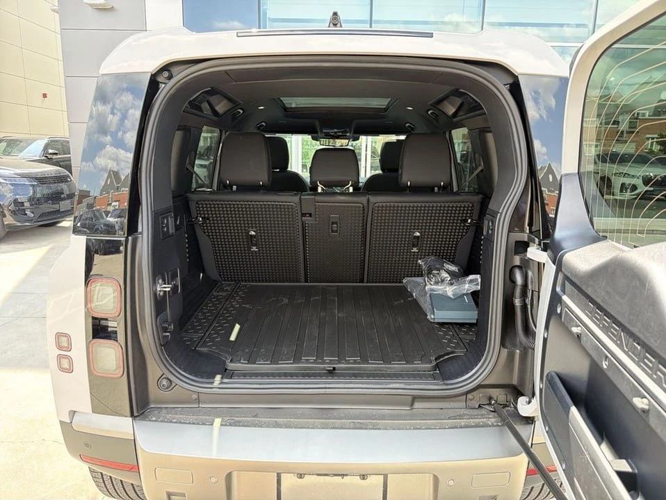 2026 Land Rover Defender L663 - Image 19 of 20