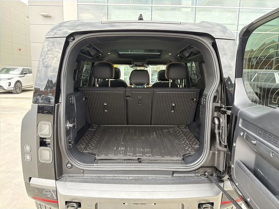 2026 Land Rover Defender L663 - Image 19 of 20