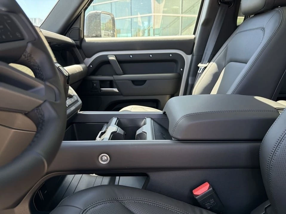2026 Land Rover Defender L663 - Image 16 of 20