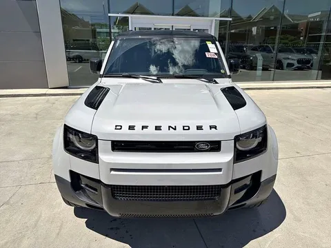 2026 Land Rover Defender 110 P300 S