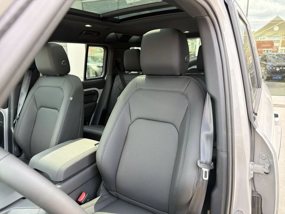 2026 Land Rover Defender L663 - Image 6 of 20
