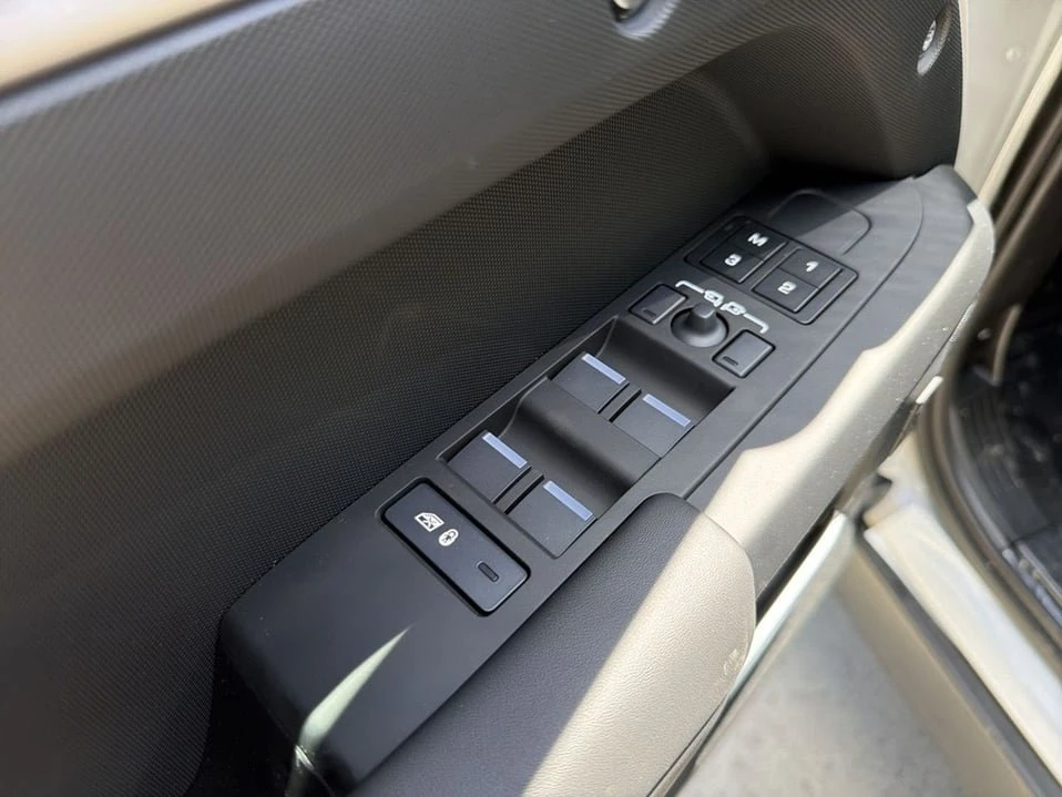 2026 Land Rover Defender L663 - Image 8 of 20