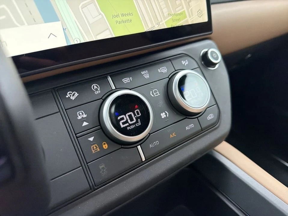 2026 Land Rover Defender L663 - Image 15 of 19