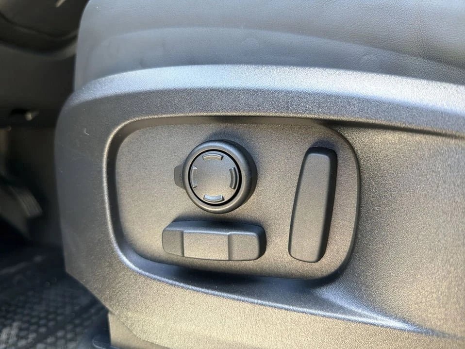 2026 Land Rover Defender L663 - Image 7 of 20