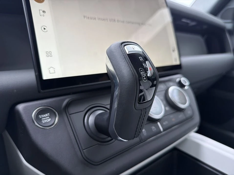 2026 Land Rover Defender L663 - Image 14 of 19