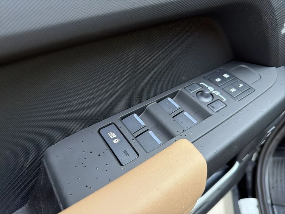 2026 Land Rover Defender L663 - Image 8 of 19