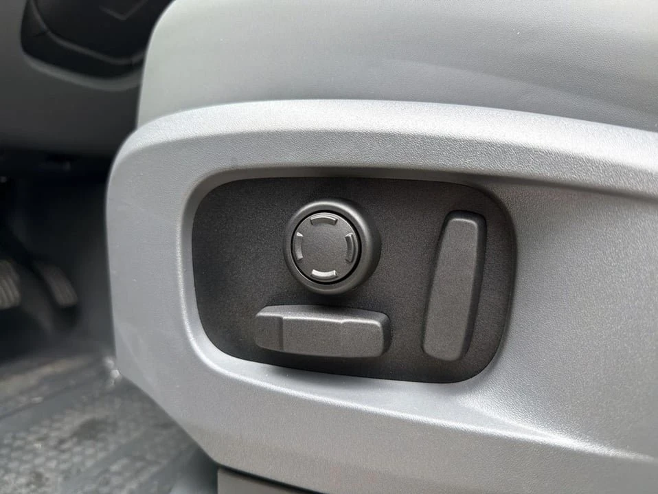 2026 Land Rover Defender L663 - Image 7 of 17