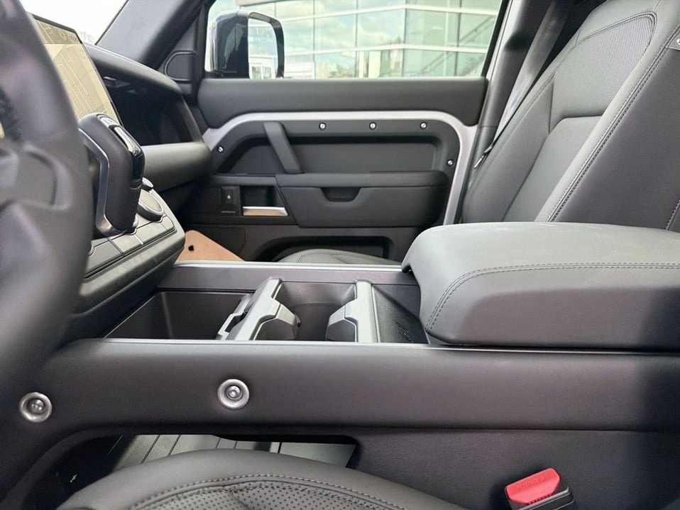 2026 Land Rover Defender L663 - Image 16 of 20