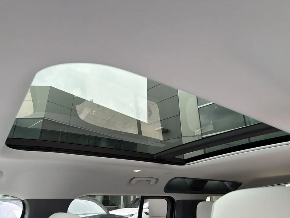 2026 Land Rover Defender L663 - Image 14 of 17