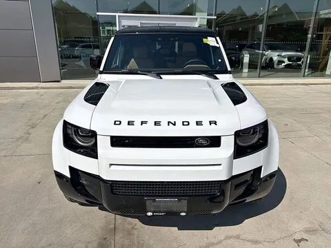 2026 Land Rover Defender 110 P400 X-Dynamic SE