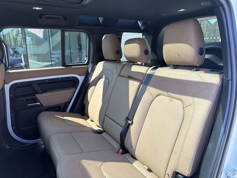 2026 Land Rover Defender L663 - Image 17 of 19
