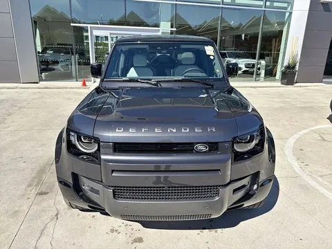 2026 Land Rover Defender 110 P525 V8