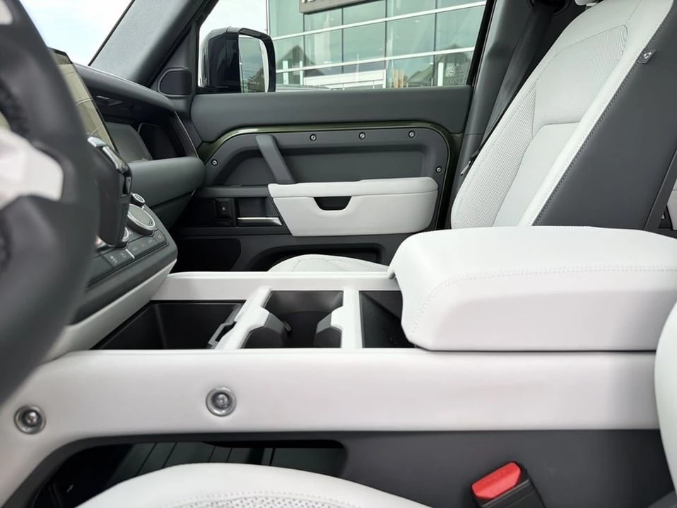 2026 Land Rover Defender L663 - Image 16 of 20
