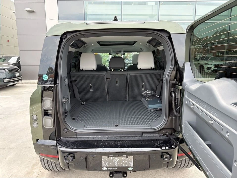 2026 Land Rover Defender L663 - Image 19 of 20