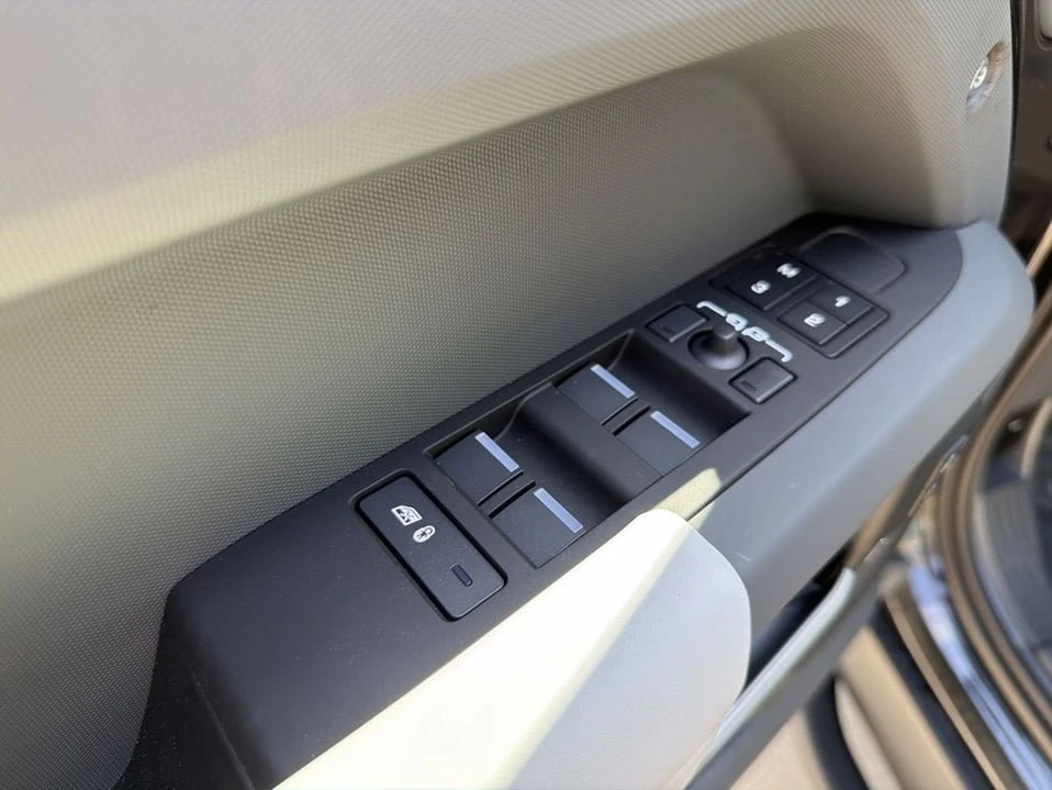 2026 Land Rover Defender L663 - Image 8 of 19