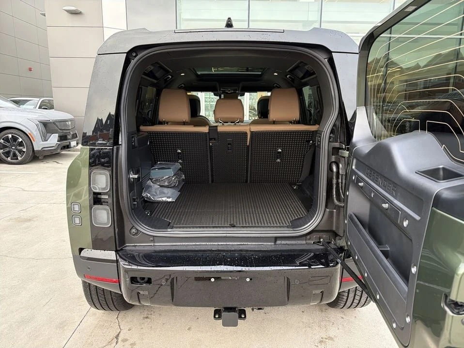 2026 Land Rover Defender L663 - Image 19 of 20