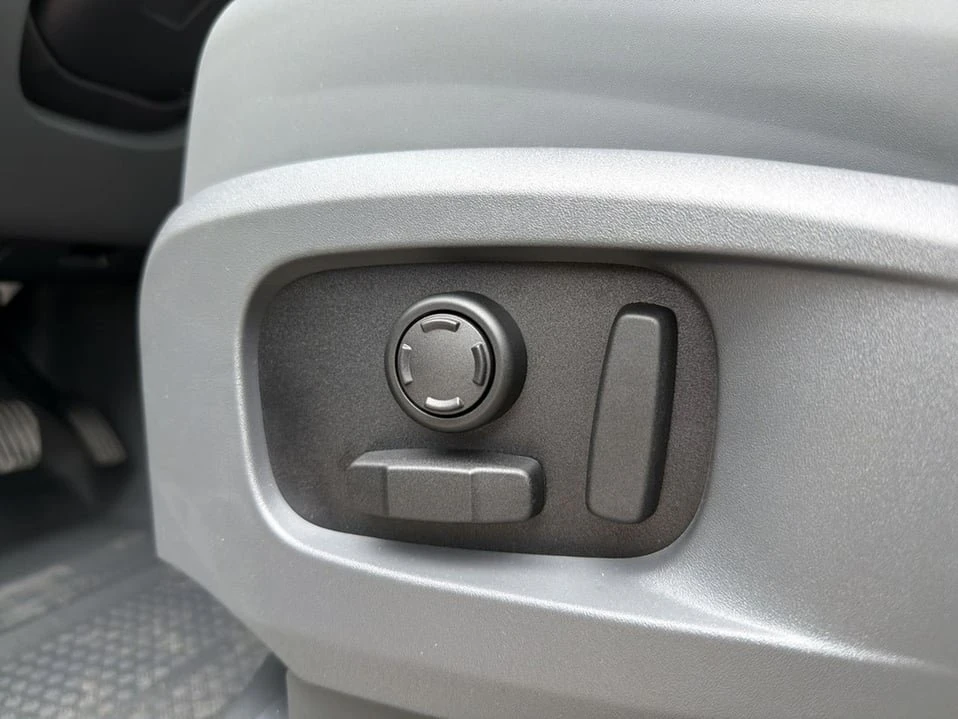 2026 Land Rover Defender L663 - Image 7 of 20