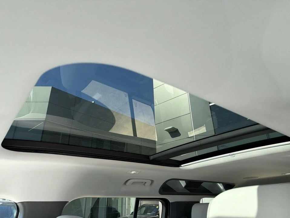 2026 Land Rover Defender L663 - Image 17 of 20