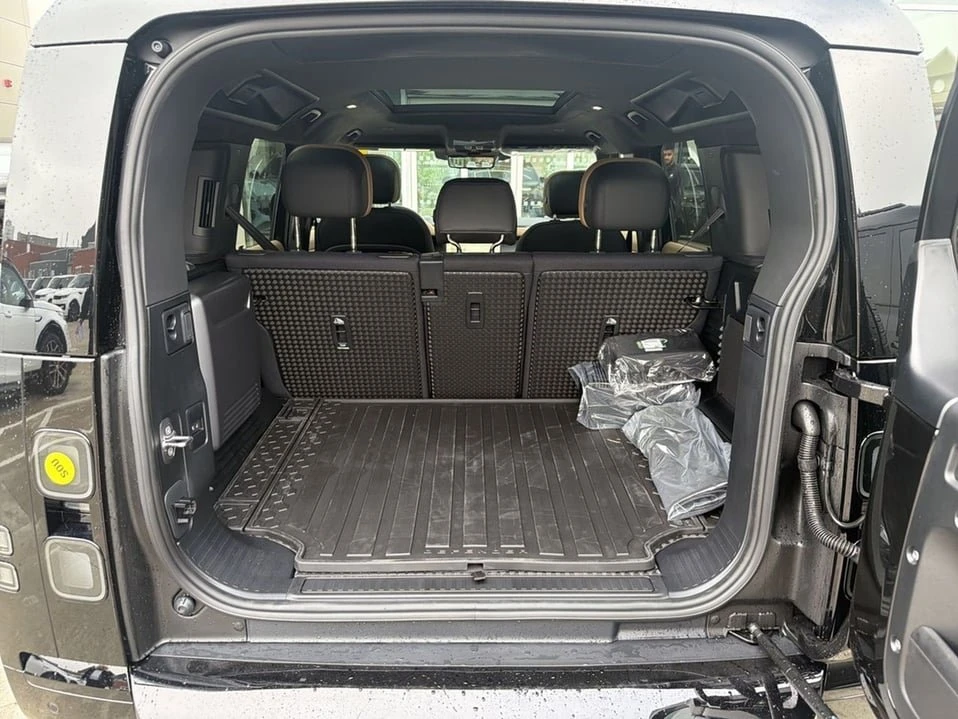 2026 Land Rover Defender L663 - Image 19 of 20