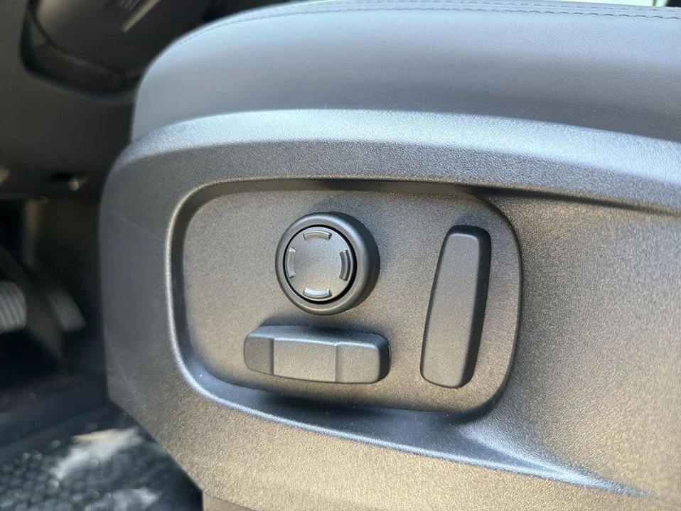 2026 Land Rover Defender L663 - Image 7 of 20