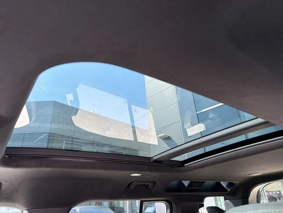 2026 Land Rover Defender L663 - Image 17 of 20