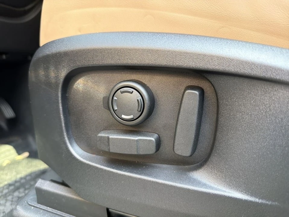 2026 Land Rover Defender L663 - Image 7 of 20