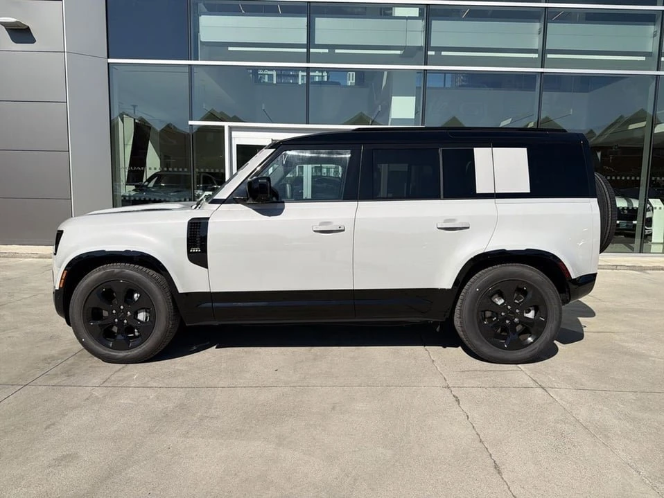 2026 Land Rover Defender L663 - Image 3 of 20