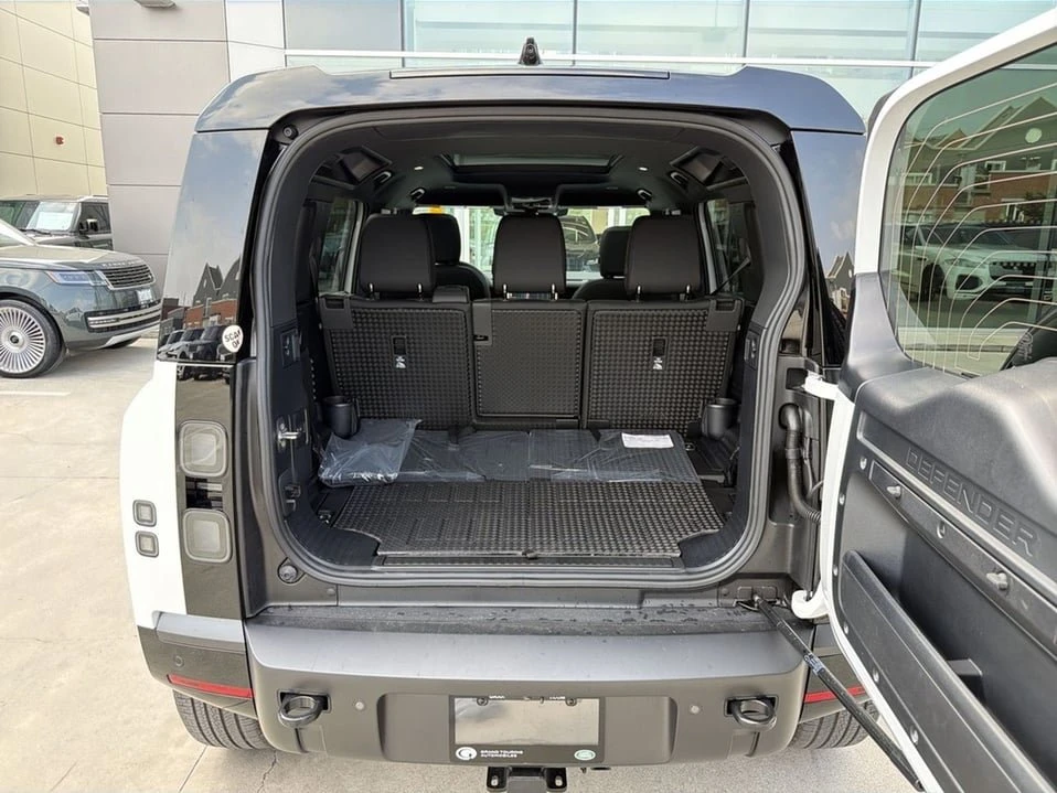 2026 Land Rover Defender L663 - Image 19 of 20