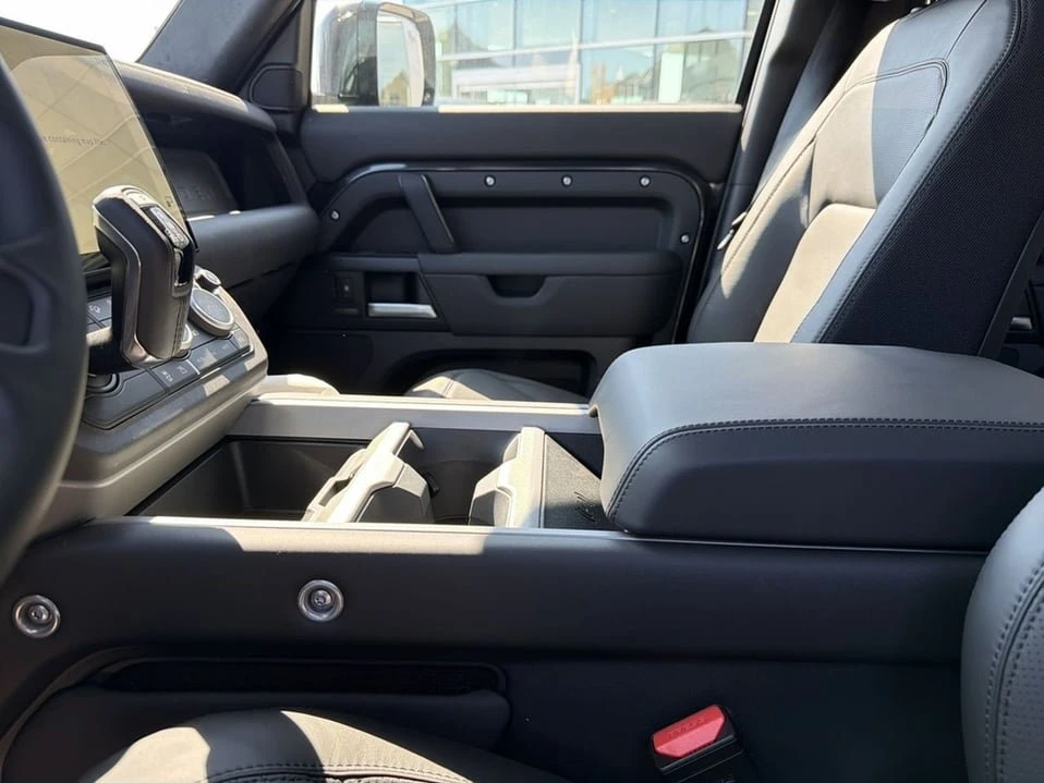 2026 Land Rover Defender L663 - Image 16 of 20
