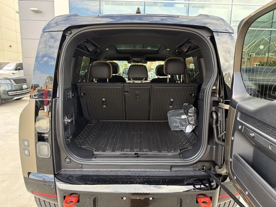 2026 Land Rover Defender L663 - Image 19 of 20