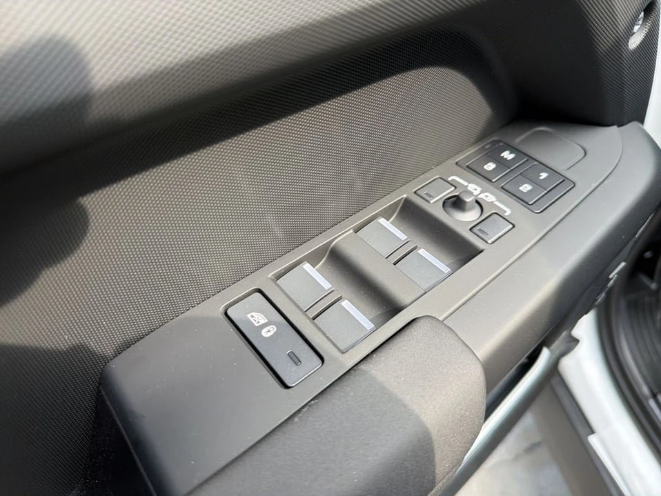 2026 Land Rover Defender L663 - Image 8 of 20