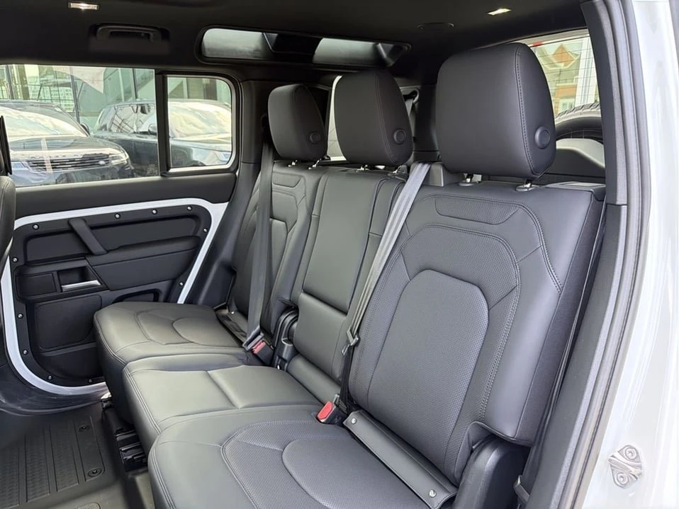 2026 Land Rover Defender L663 - Image 18 of 20