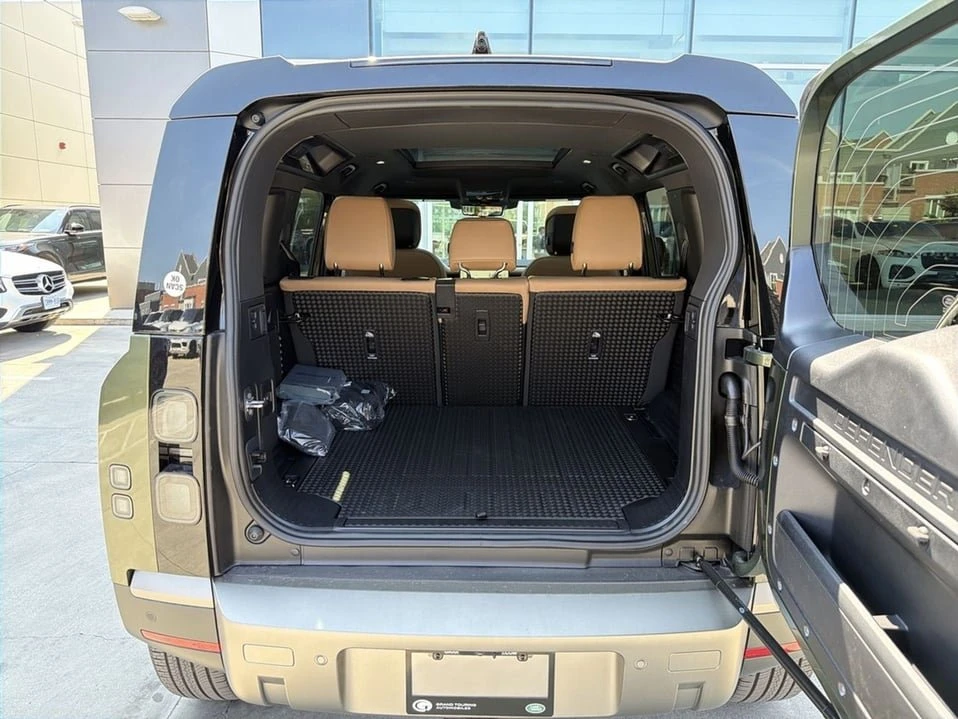 2026 Land Rover Defender L663 - Image 19 of 20