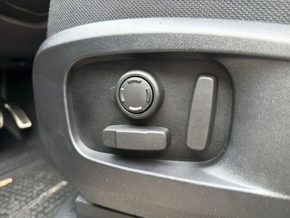 2026 Land Rover Defender L663 - Image 7 of 20