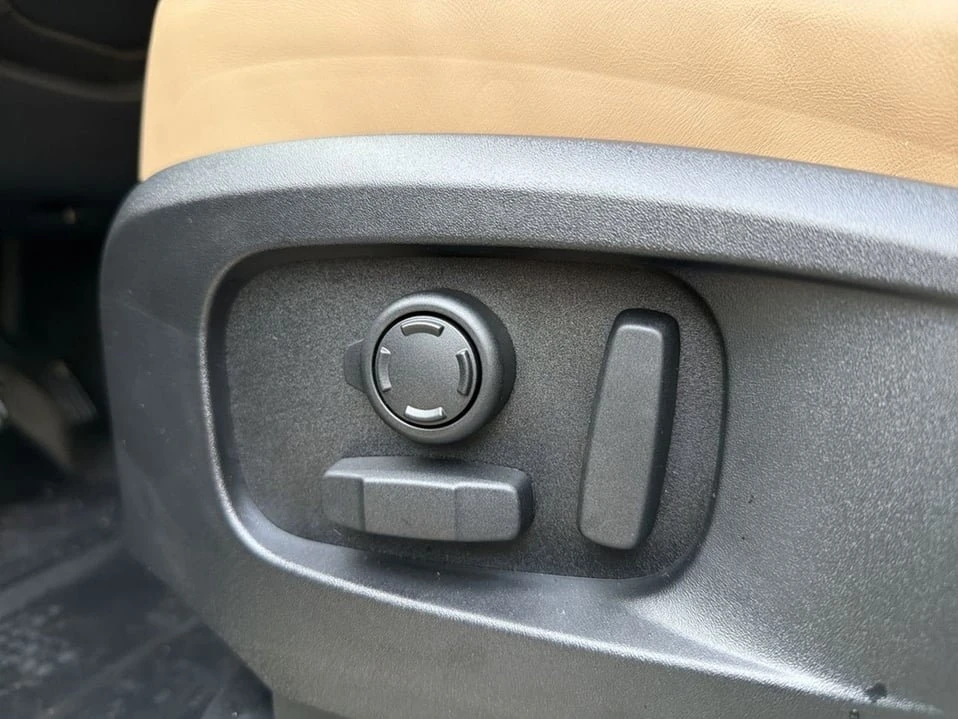2026 Land Rover Defender L663 - Image 7 of 20