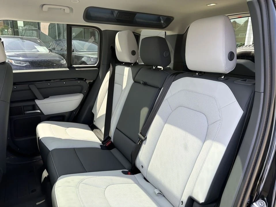 2026 Land Rover Defender L663 - Image 18 of 20