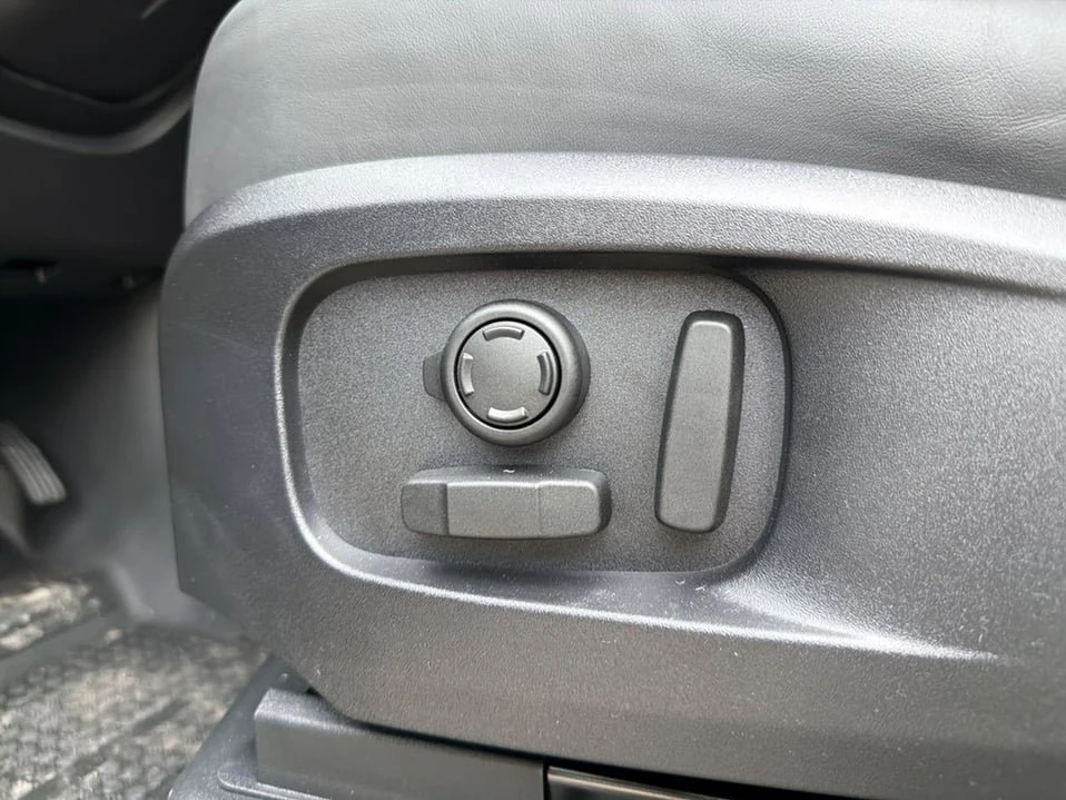 2026 Land Rover Defender L663 - Image 7 of 20