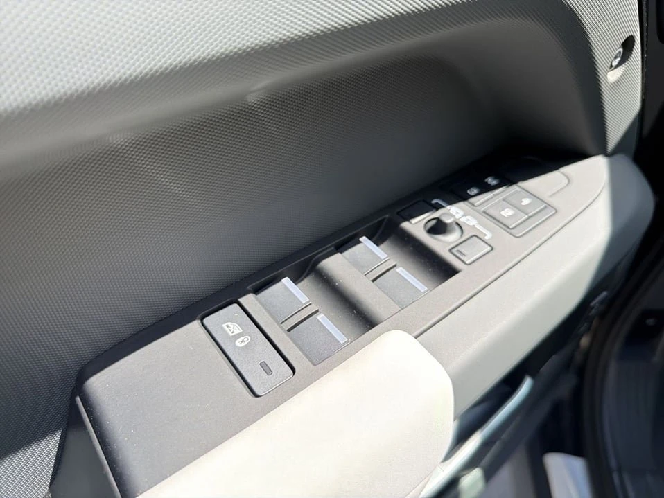 2026 Land Rover Defender L663 - Image 8 of 20