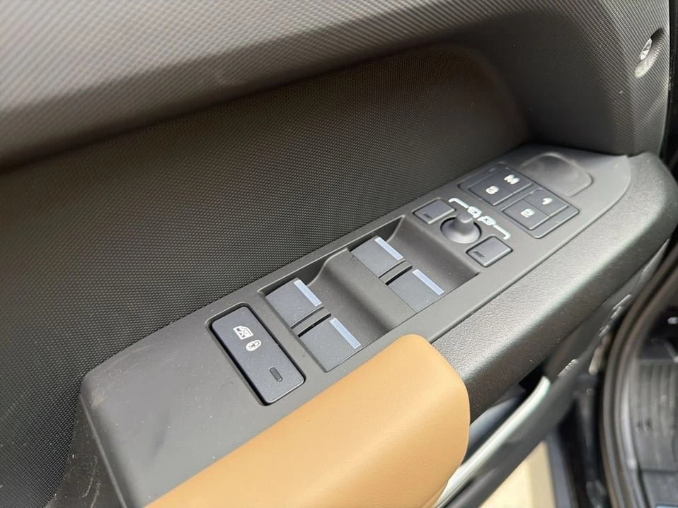 2026 Land Rover Defender L663 - Image 8 of 20