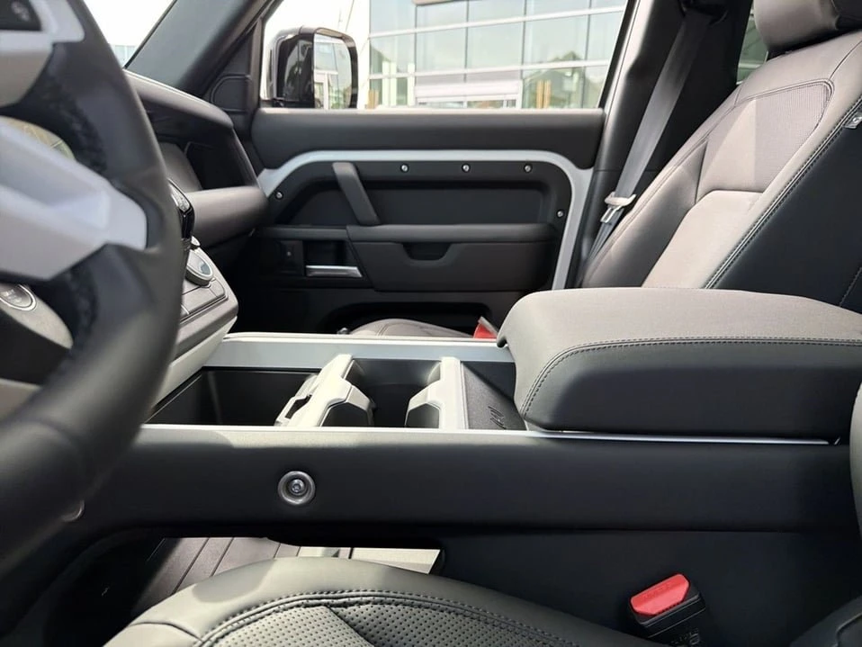 2026 Land Rover Defender L663 - Image 16 of 20