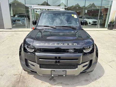 2026 Land Rover Defender 110 P300 S