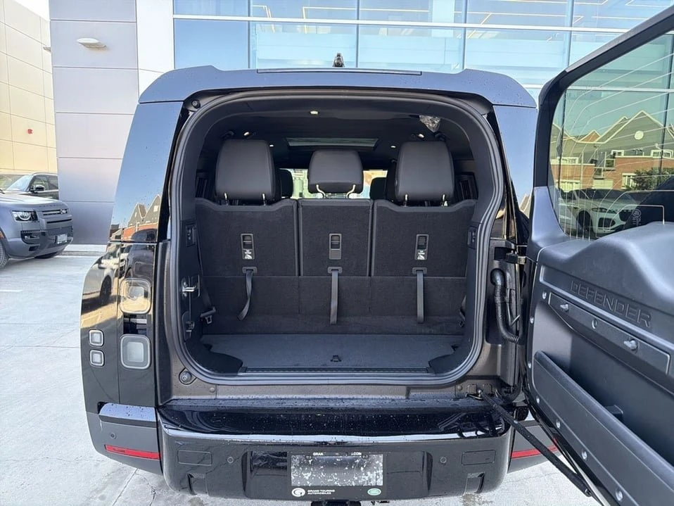 2026 Land Rover Defender L663 - Image 18 of 20