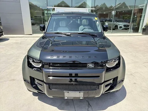 2026 Land Rover Defender 110 P400 X