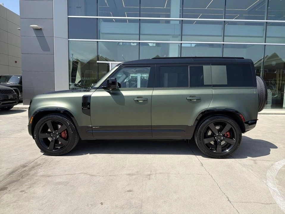 2026 Land Rover Defender L663 - Image 3 of 19