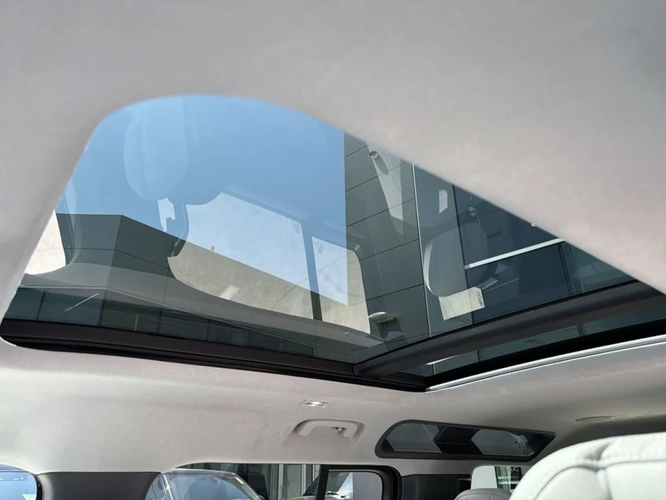 2026 Land Rover Defender L663 - Image 16 of 19