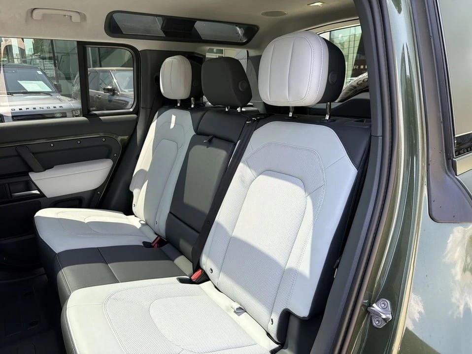 2026 Land Rover Defender L663 - Image 17 of 19